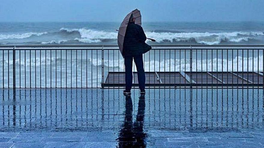 Temporal a la platja de Barcelona