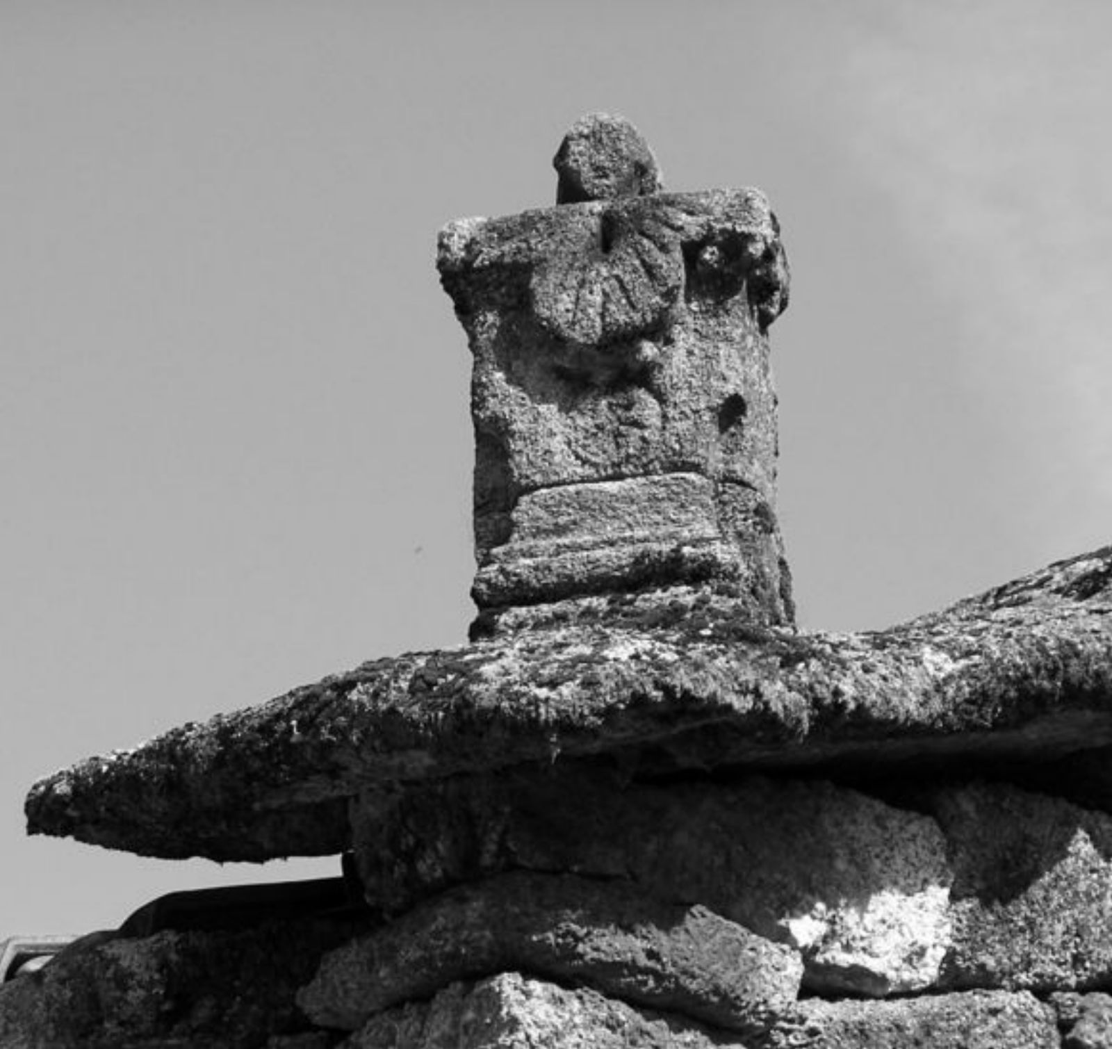 Reloxo de sol da casa de Lidia Caramés (A Cavadosa).