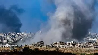 Las tropas israelíes tratan de entrar en Ciudad de Gaza mientras el Ejército prepara el terreno para atacar hospitales