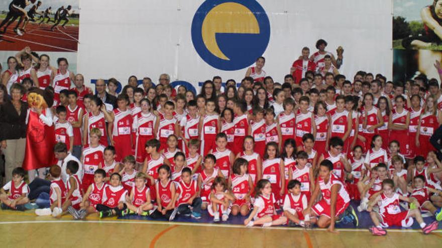 Foto de familia del CB Marcelina Benifaió.