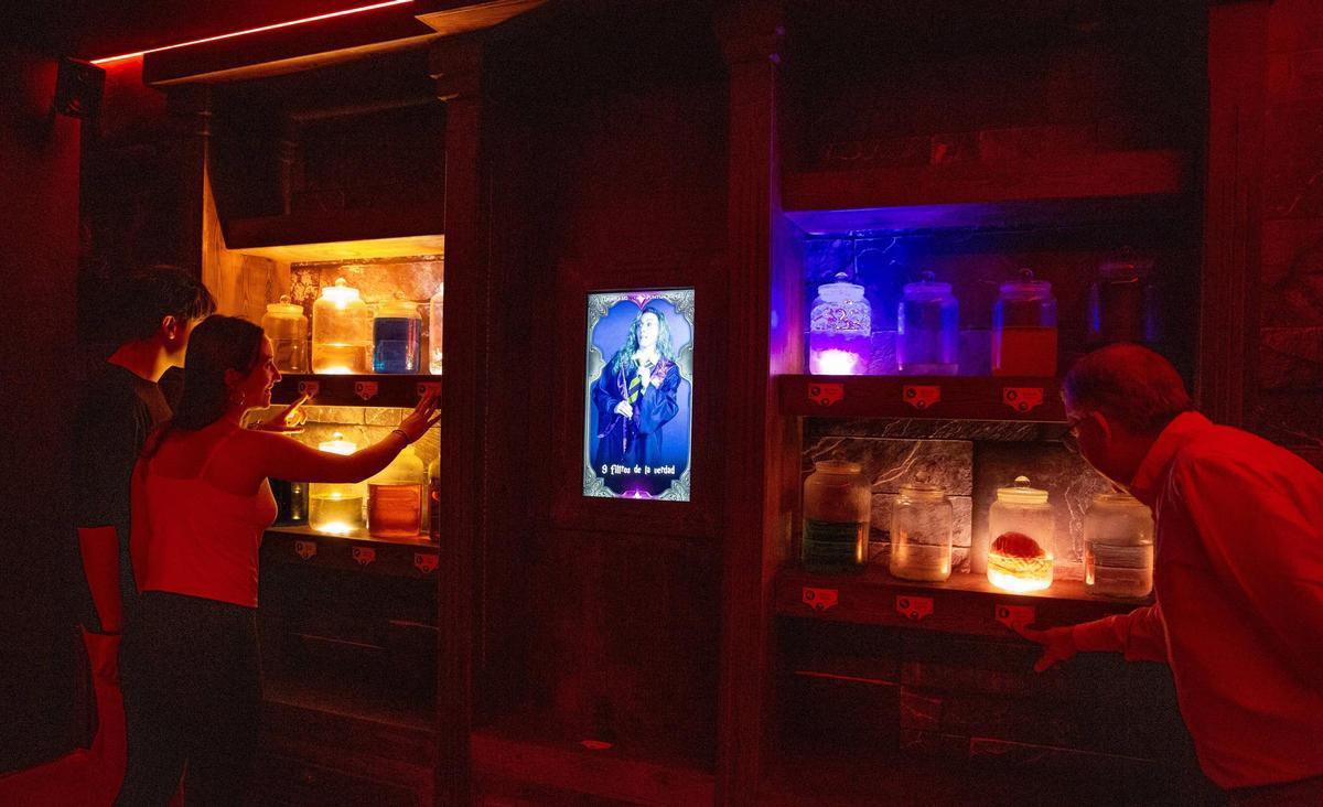 Así es GameSide, el nuevo complejo de ocio inmersivo de Terrassa con juegos de acción, QuizShow y karaoke