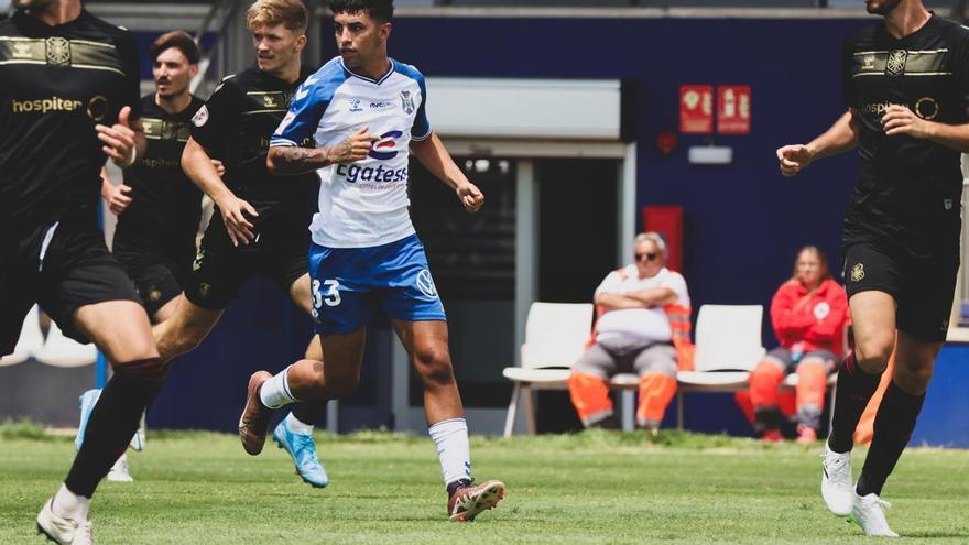 El CD Tenerife, antes de saltar al campo de la Ciudad Deportiva de Tenerife Javier Pérez