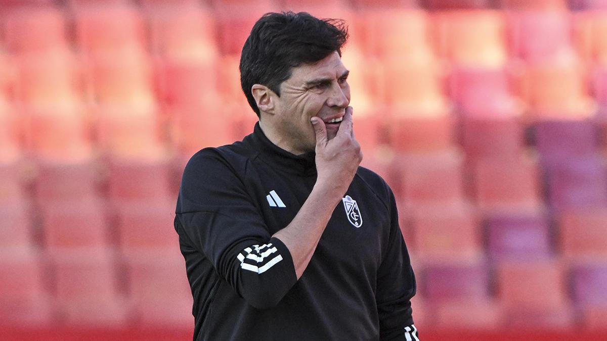 Alexander Medina, entrenador del Granada