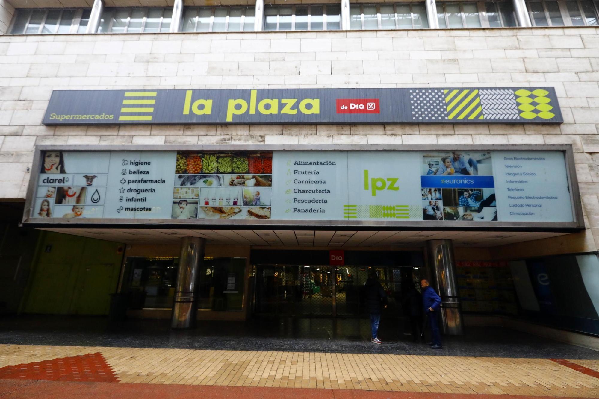El centro de Zaragoza se queda poco a poco sin centros comerciales