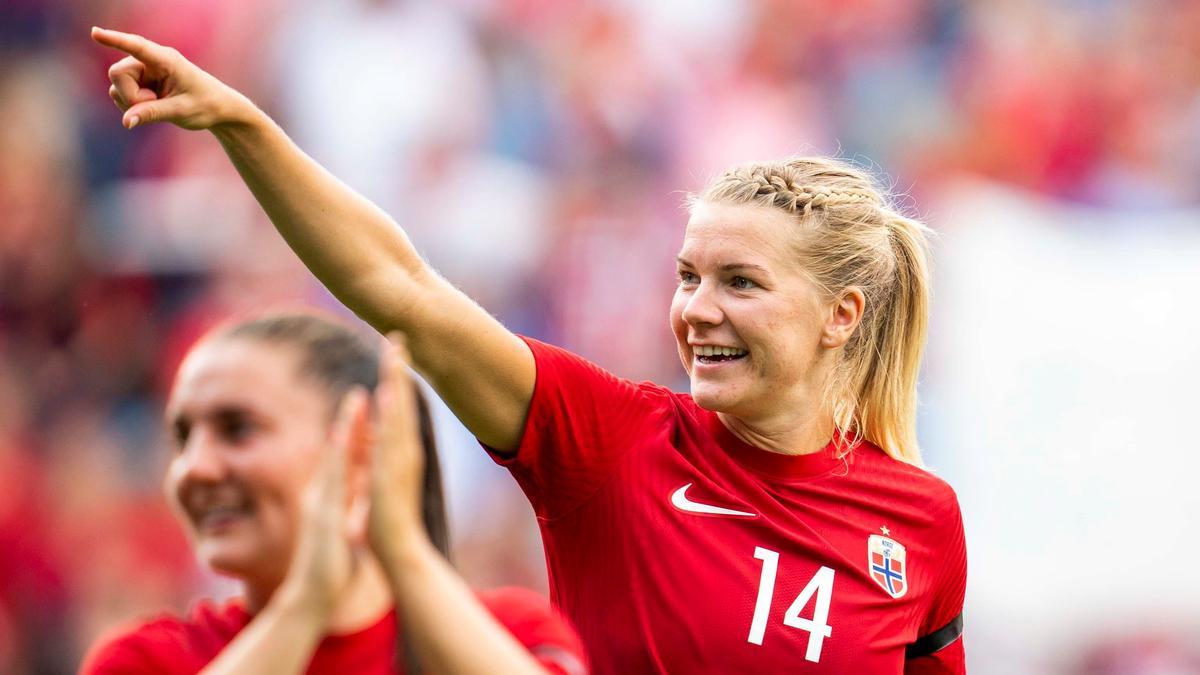 Oslo (Norway), 25/06/2022.- Ada Hegerberg during the international friendly women soccer match between Norway and New Zealand in Oslo, Norway, 25 June 2022. (Futbol, Amistoso, Nueva Zelanda, Noruega) EFE/EPA/TERJE PEDERSEN NORWAY OUT