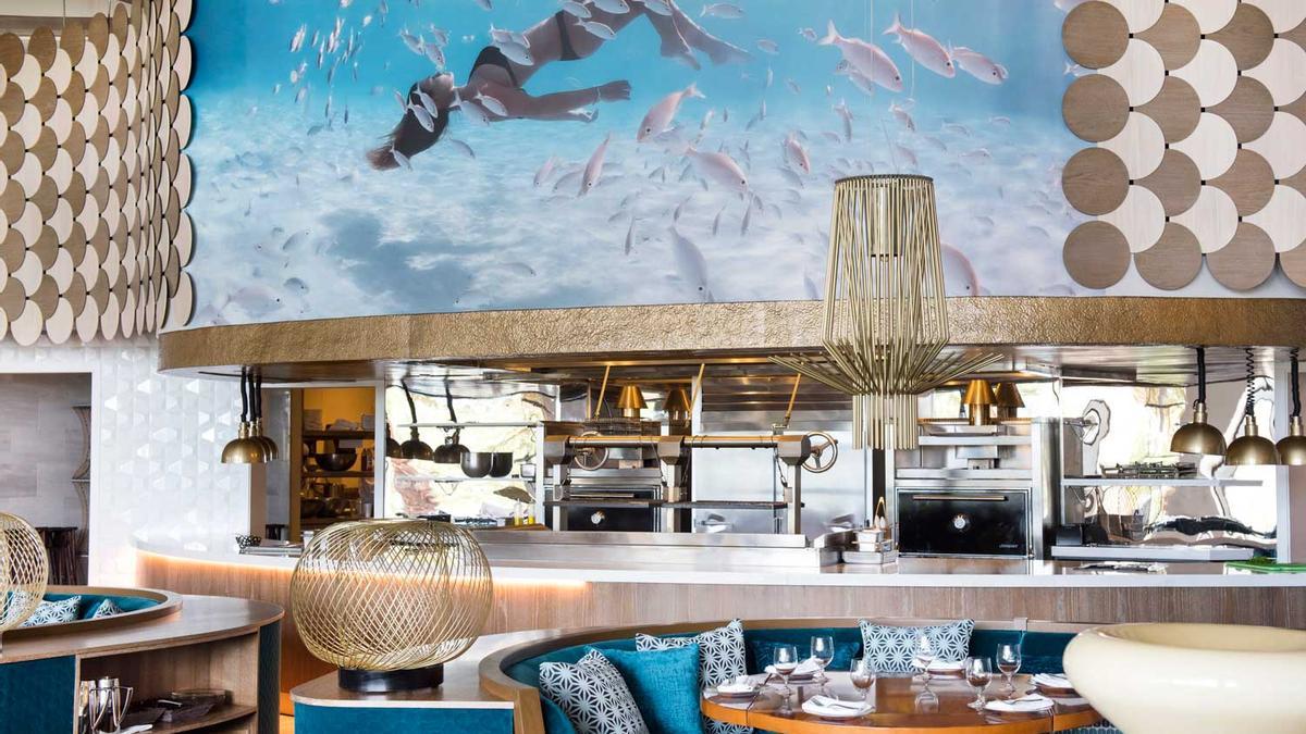 Comedor principal de 'Fish', el nuevo restaurante del chef José Andrés, ubicado en Las Bahamas