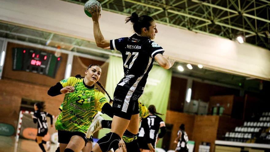 El Costa del Sol Málaga aparca la Liga con una sufrida victoria (22-21)