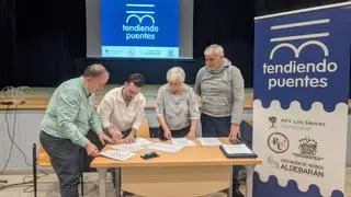 Tres barrios del sur de Zaragoza se unen para "exigir" la construcción de dos nuevos puentes sobre el Canal Imperial