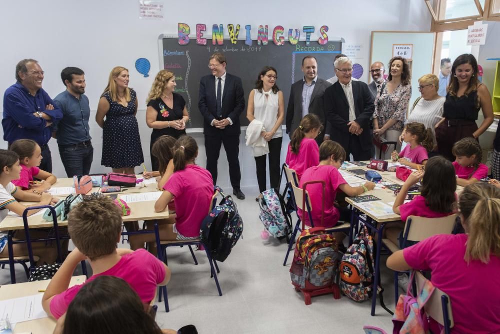 La clase política inaugura el curso escolar