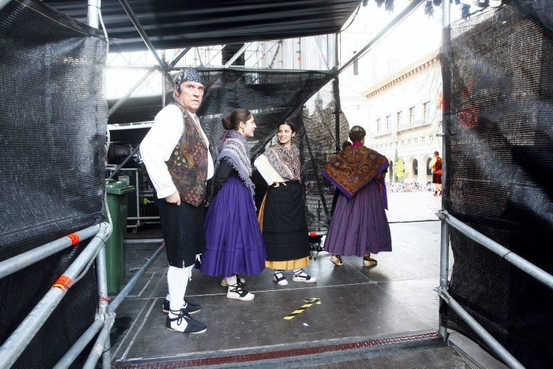 Jotas en la Plaza del Pilar.