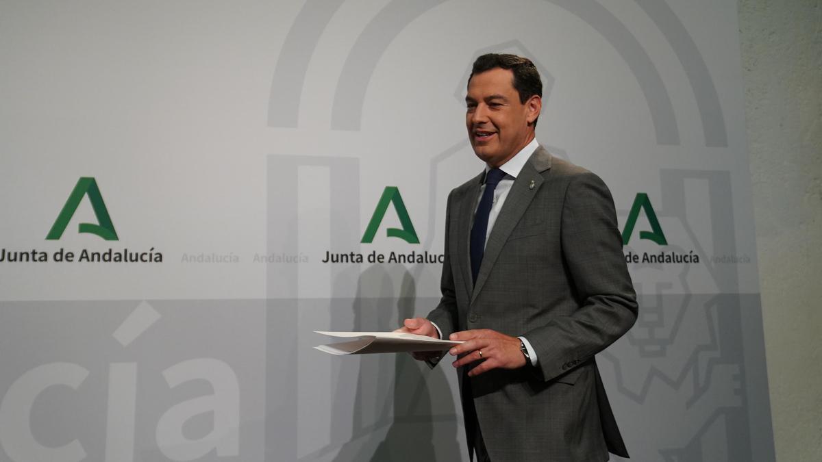 Juanma Moreno comparece para anunciar su nuevo Gobierno.