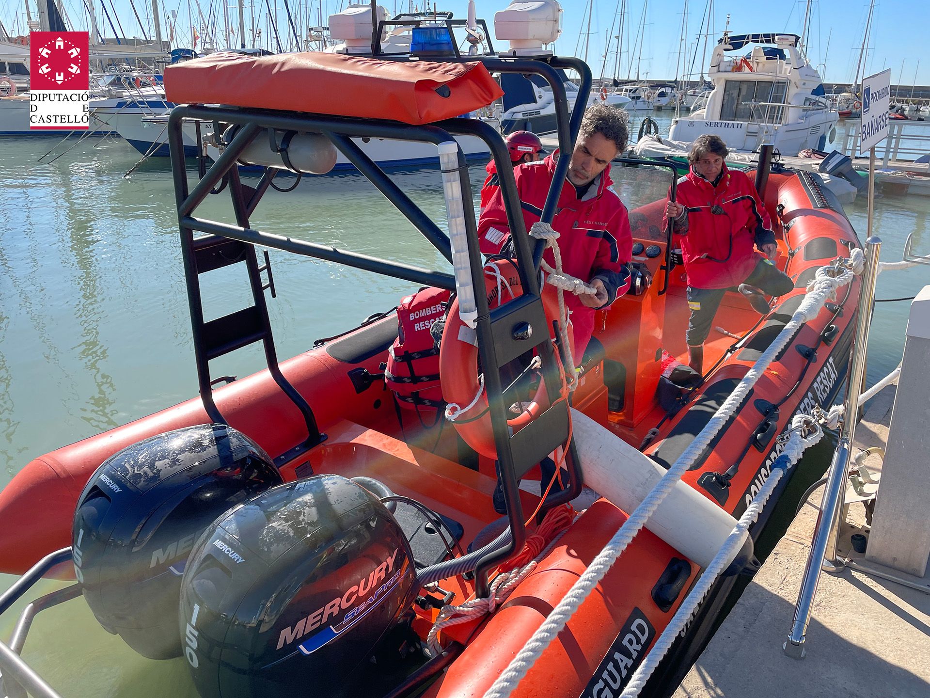 Operativo de rescate marino en Burriana