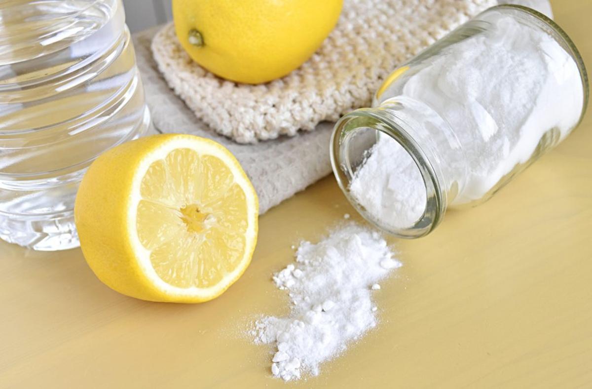 Agua, limón y bicarbonato: beneficios del trío perfecto