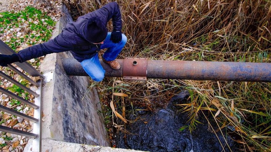 La acequia del rey de Villena en una imagen del pasado invierno