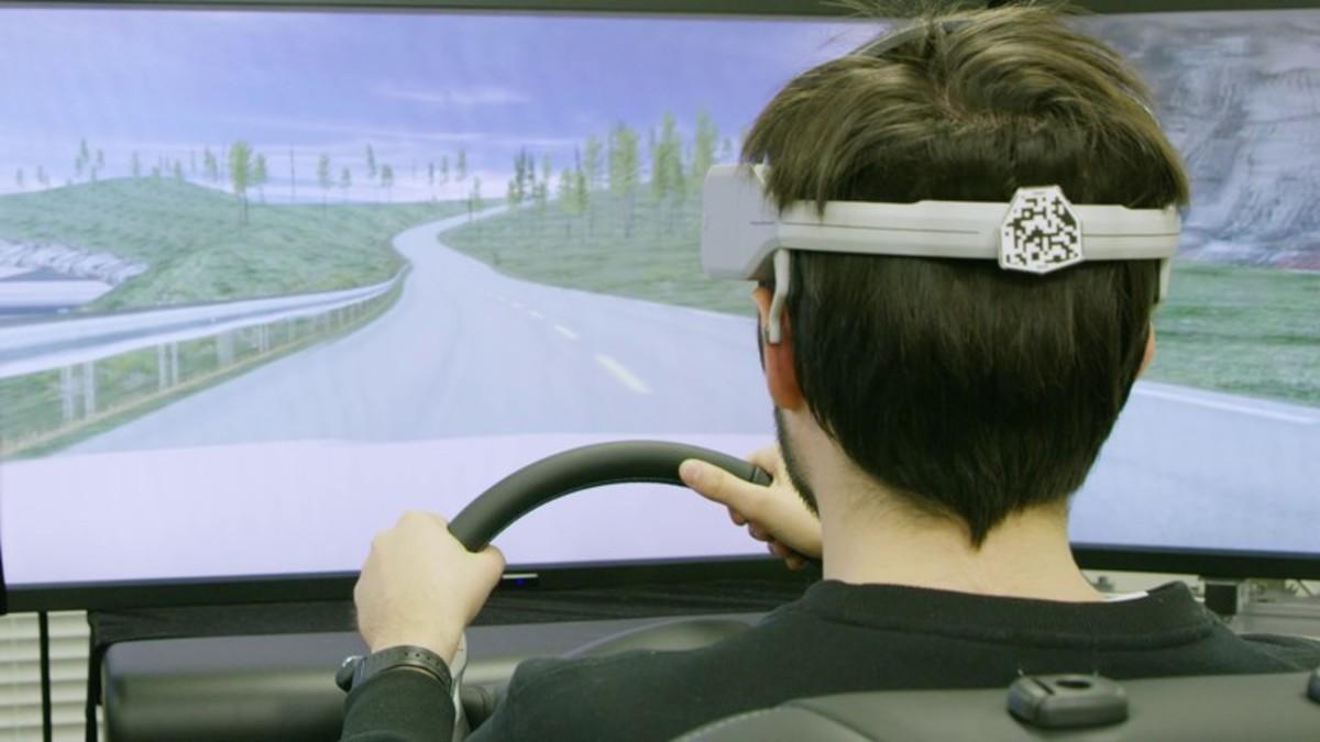 171228 nissan brain to vehicle technology tiv for ces image03 driving simulator prototype