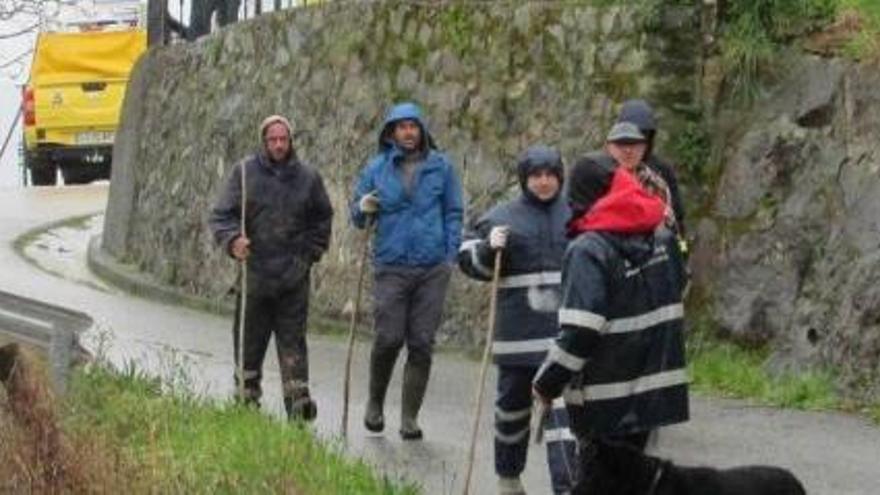 Reanundan por aire y tierra la búsqueda del octogenario desaparecido en Llanes