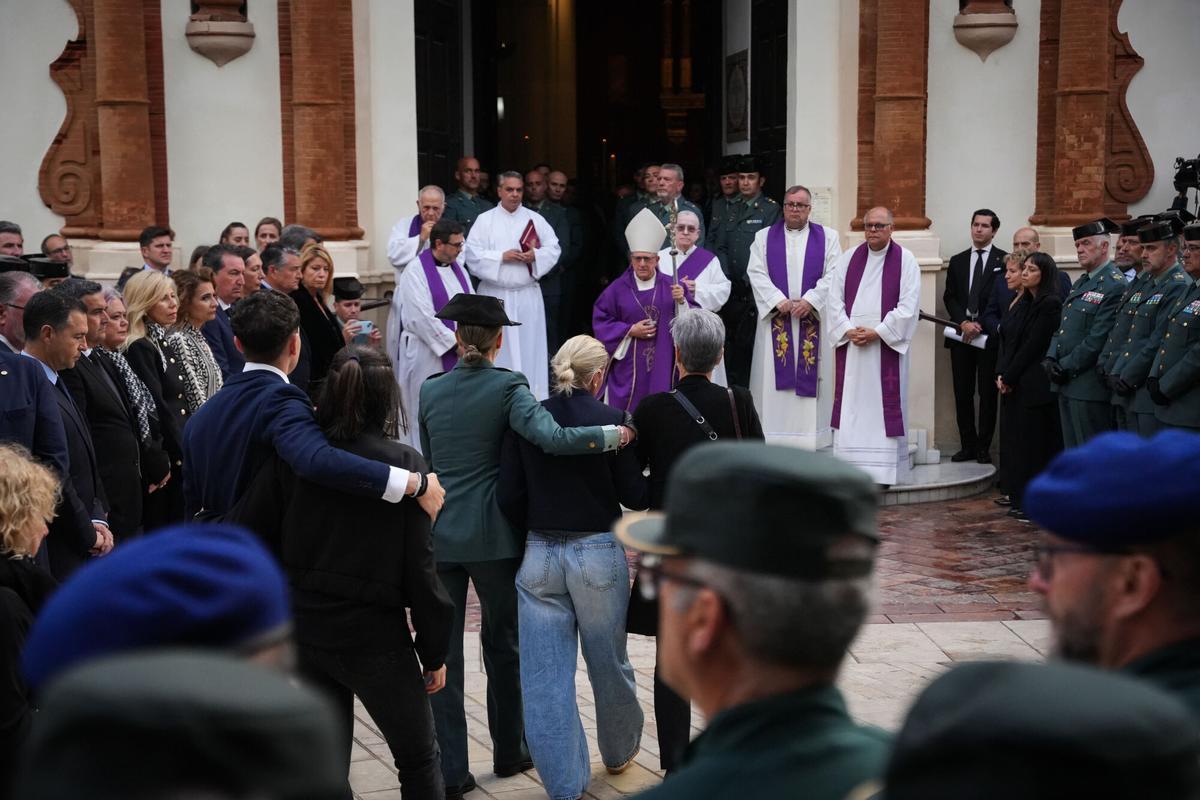Misa funeral en honor a los guardia civiles fallecidos.
