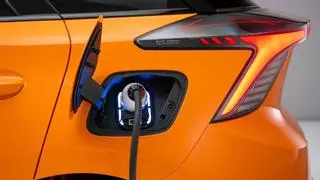 El consumo global de carburantes tocará techo en 2025 ante la expansión del coche eléctrico
