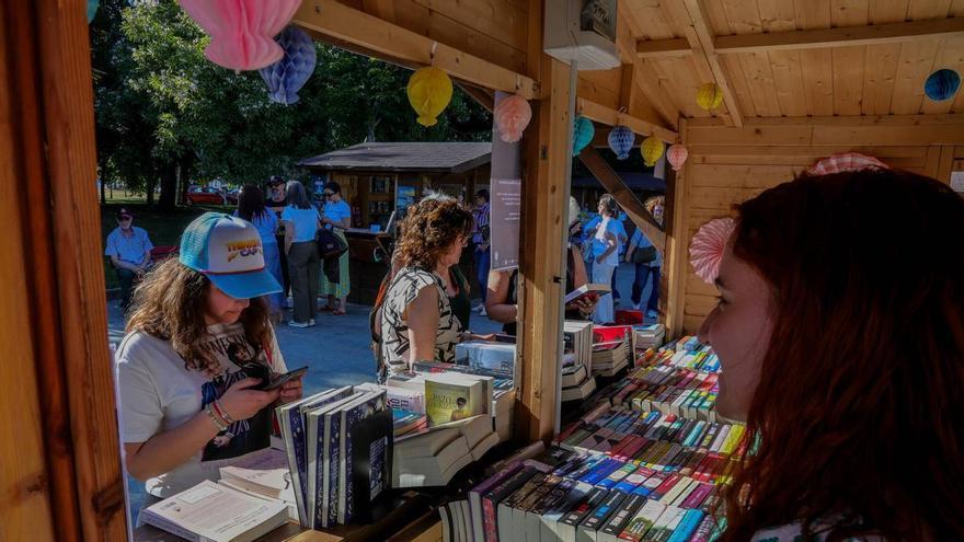 «Vilagarcía, Cidade de Libro» se despide con Marta Robles y María Soler y catas literarias y gastronómicas