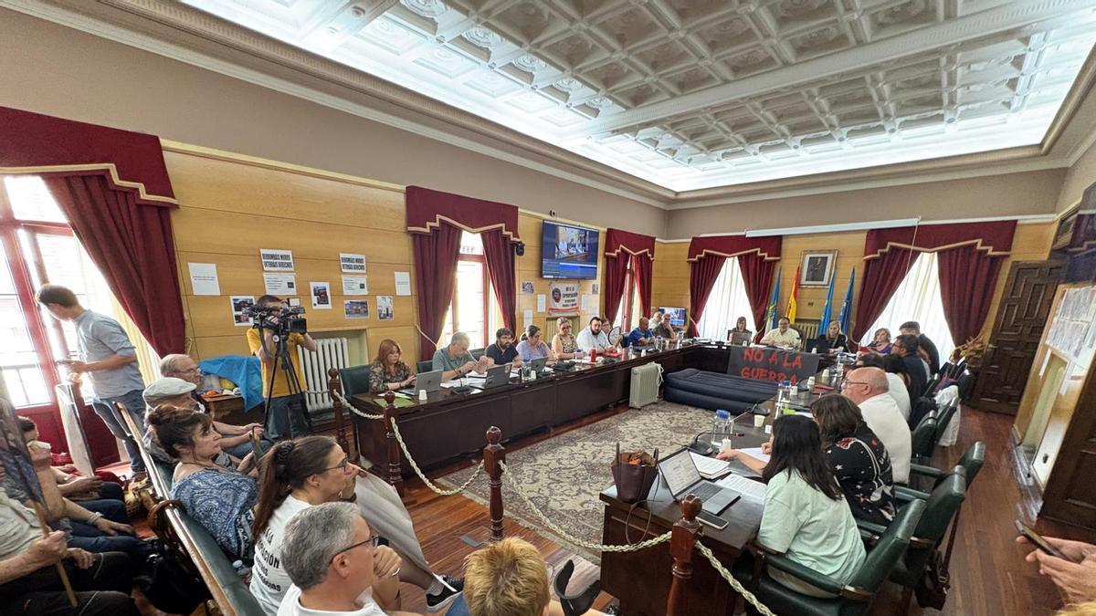 Pleno extraordinario sobre el proyecto urbanístico del barrio de El Puente, en Langreo
