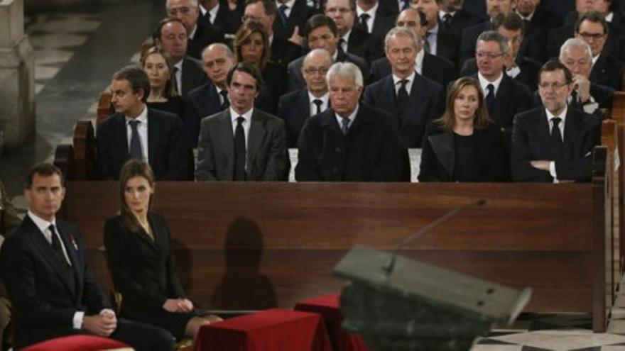 Máxima representación política en el funeral de Estado de Suárez
