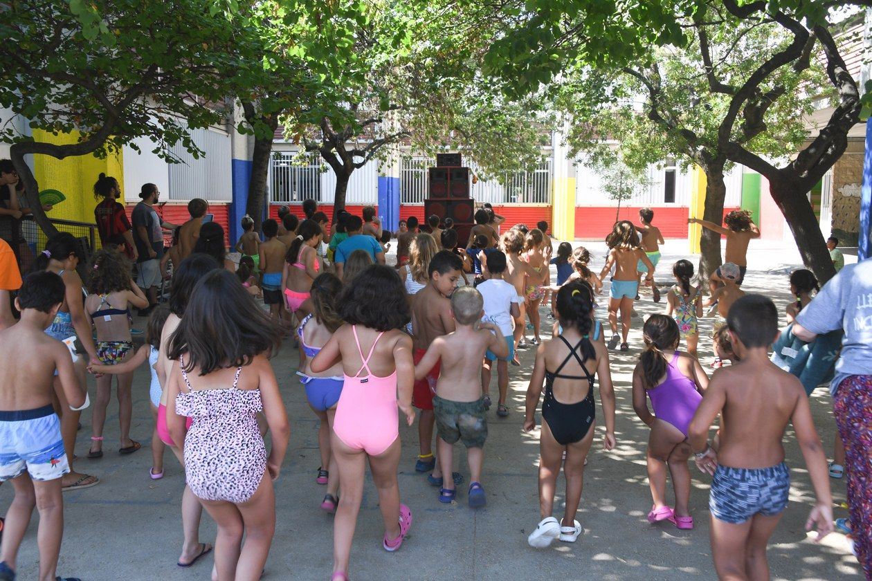 Los casales de verano del Pau Casals y del Montessori han realizado actividades conjuntas este viernes
