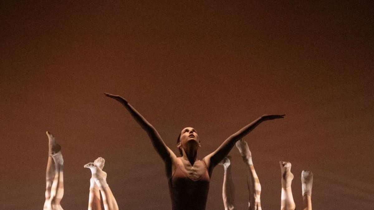 La reflexión sobre la vida, en la danza | ANA BURRIEZA