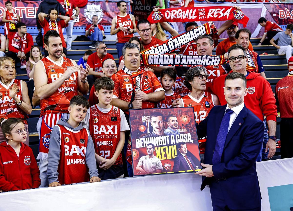 Xevi Pujol, rebent el reconeixement de la Grada d'Animació