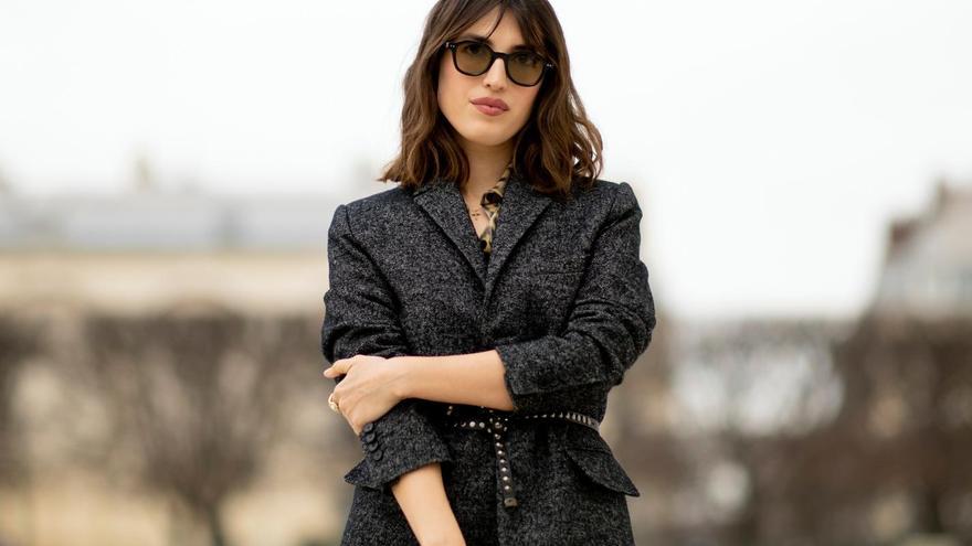 Jeanne Damas y su media melena, epítome del estilo parisino que marcará tendencia en 2023