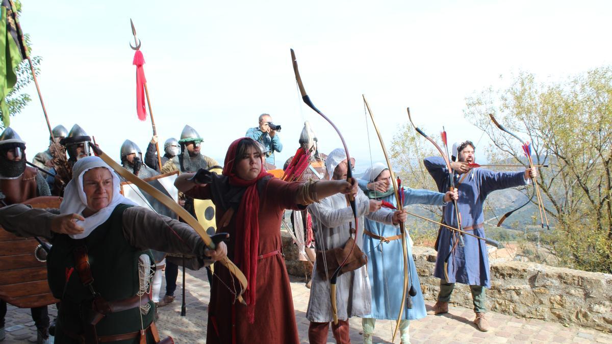 Los arqueros no pueden faltar en toda buena batalla medieval.