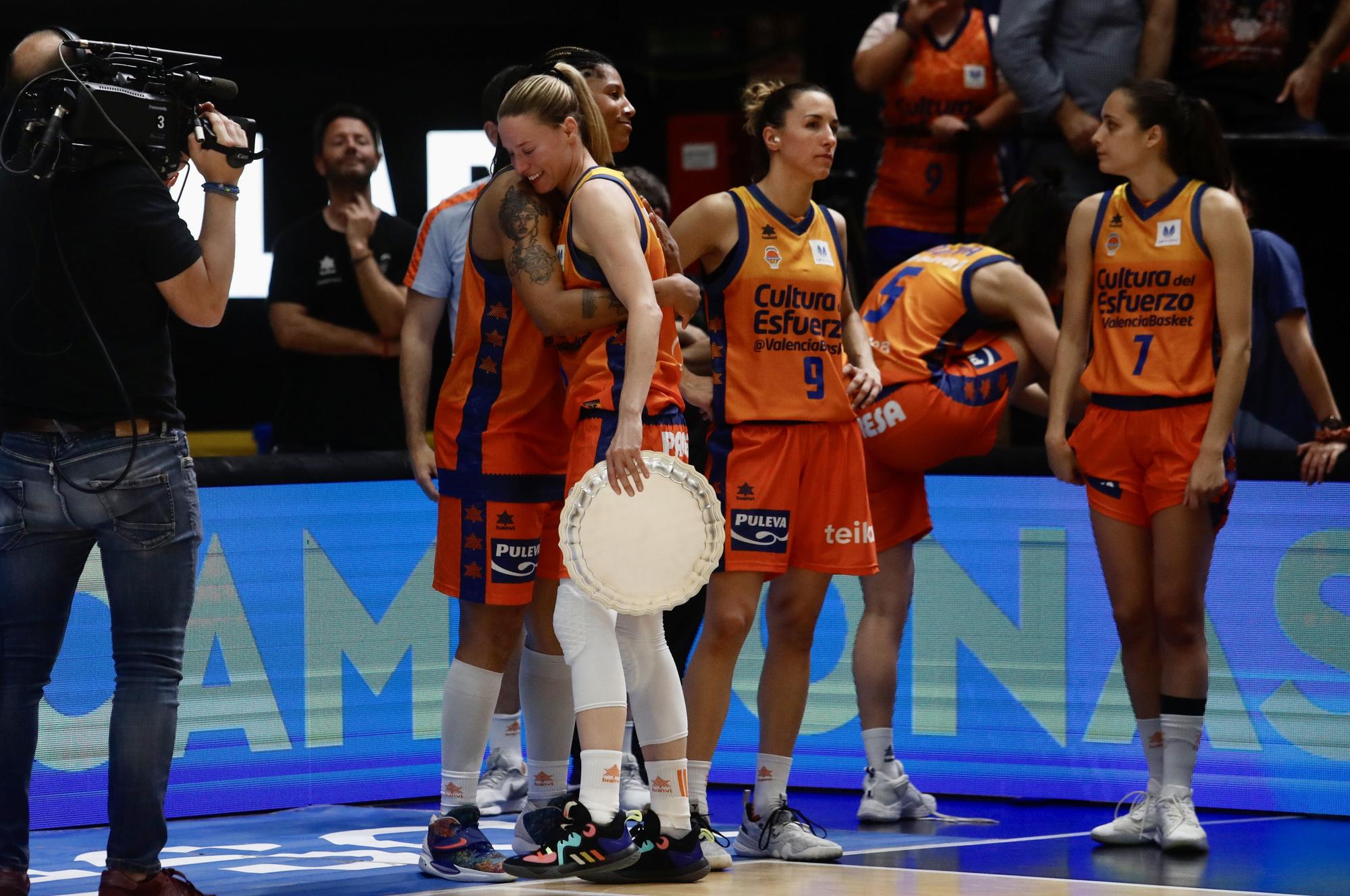 Adiós a la Liga entre aplausos para el Valencia Basket