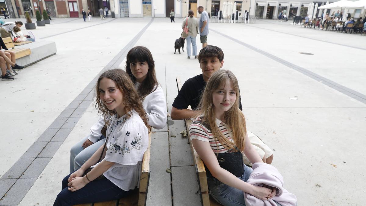 Paula Suárez, Sandrá Merchán, Kailani Stasiak y Nerea Castellanos