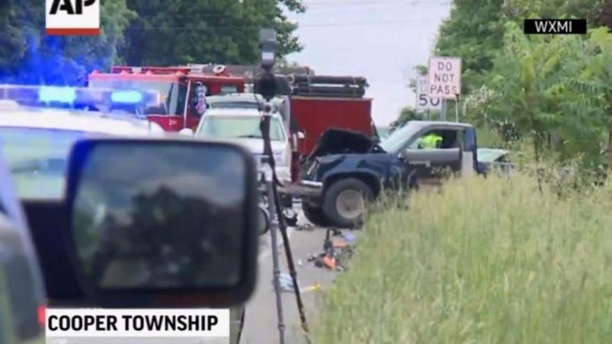 Mueren cinco clicistas atropellados por una camioneta en Michigan