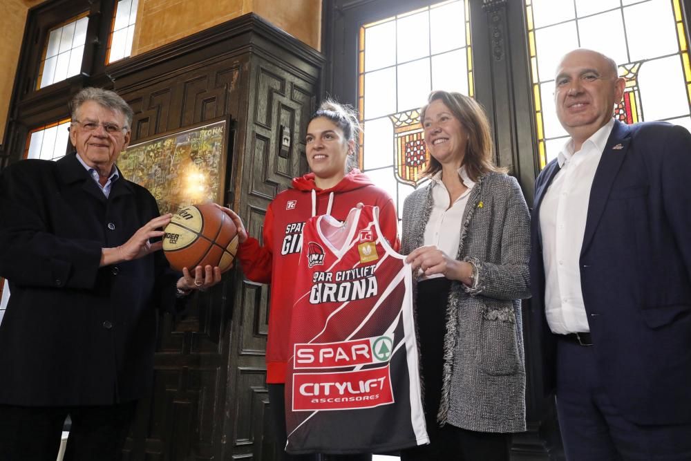 Presentació de Marta Xargay a l'Ajuntament de Girona