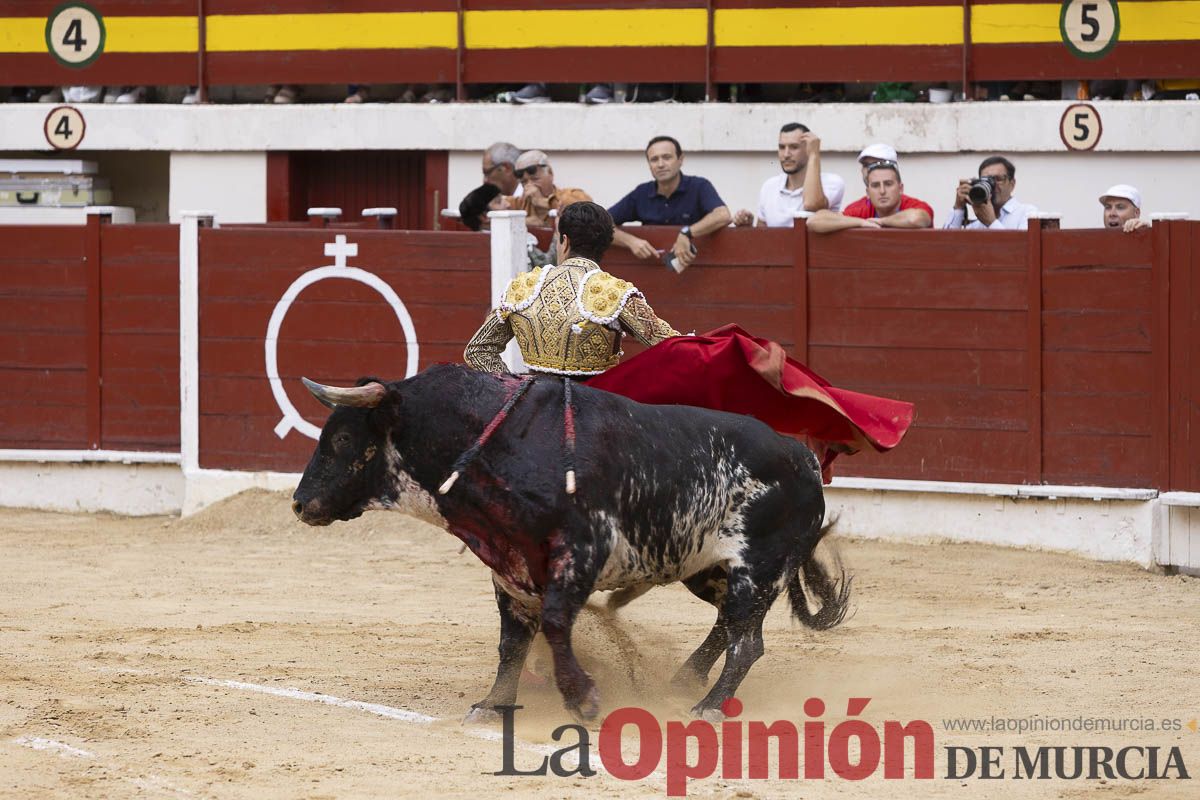 Tarde histórica en Abarán con la alternativa de José María Trigueros y el indulto de Tomás Rufo, junto a Castella salieron a hombros