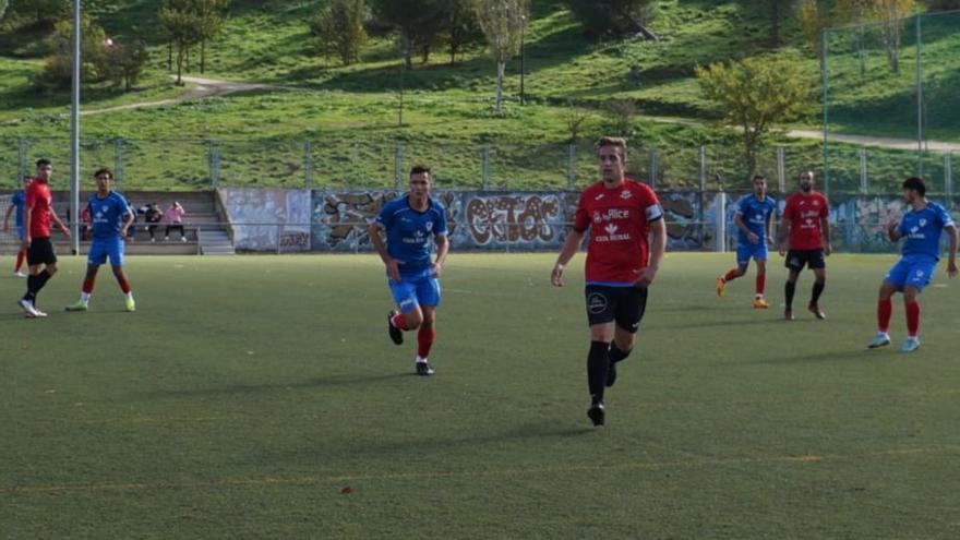 Reparto de puntos en Valorio en el derbi entre Sporting y Atlético Zamora en la Liga Provincial de Fútbol