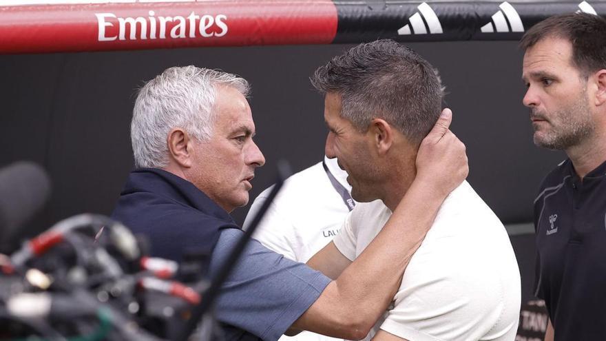 Mourinho: "Hemos organizado el equipo de otro modo para que Bellingham sepa perfectamente qué hacer"