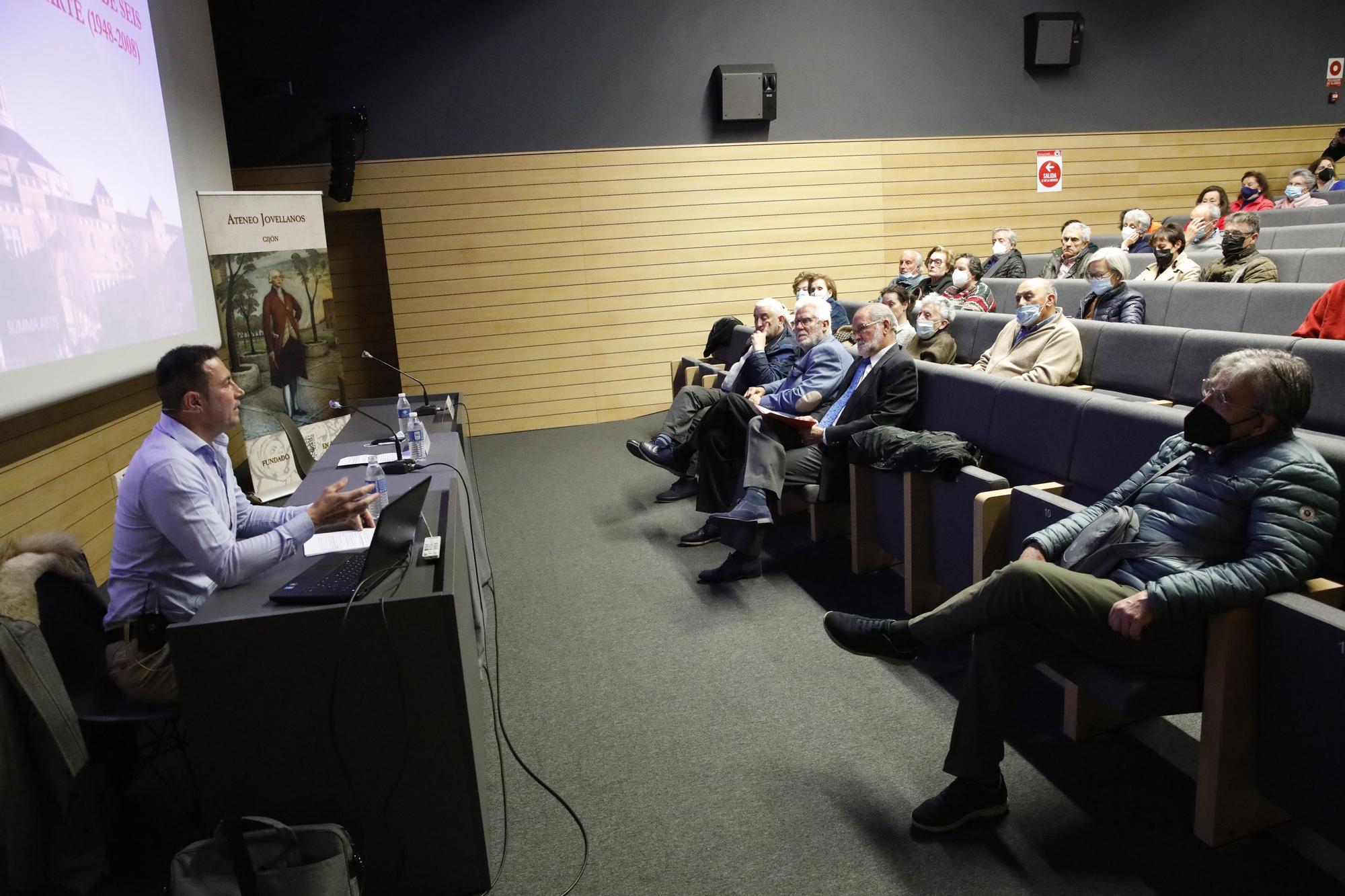 EN IMÁGENES: Así fue la ponencia de Miguel Ángel Álvarez sobre la Universidad Laboral