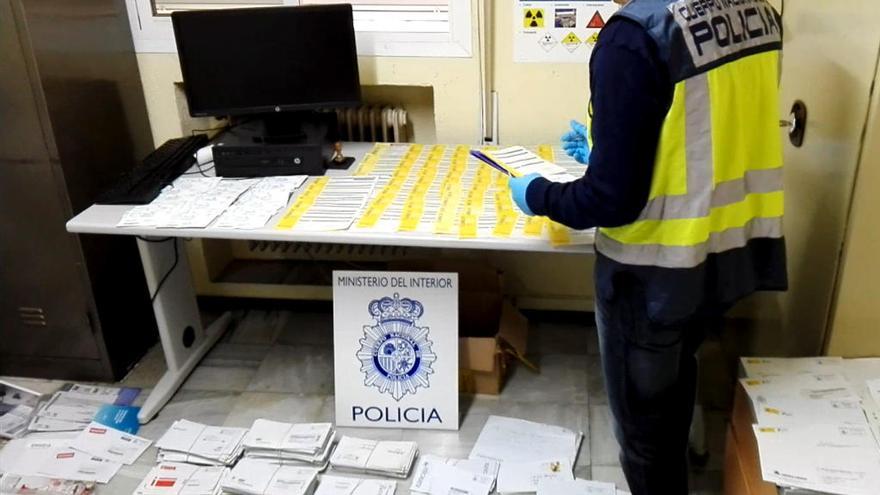 Dos años de cárcel por no repartir más de 3.200 cartas durante una década