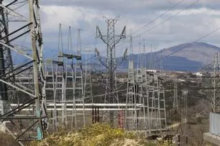 La luz repunta un 41% este martes y multiplica por 10 el precio de Navidad