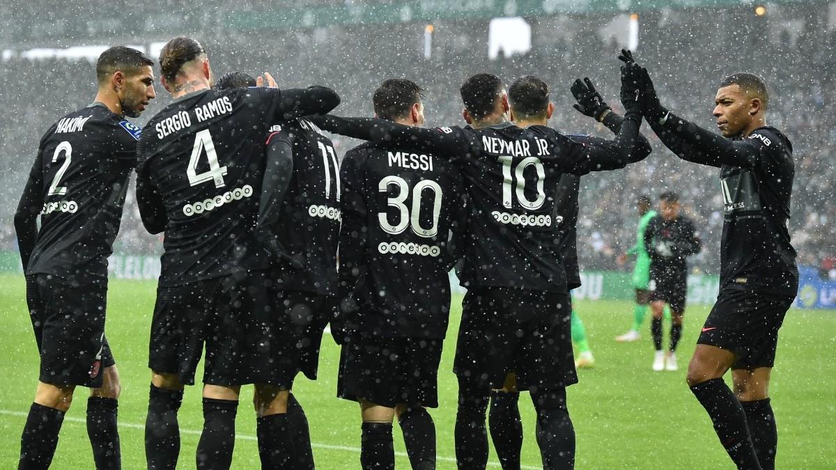 Jugadores del PSG celebrando un gol