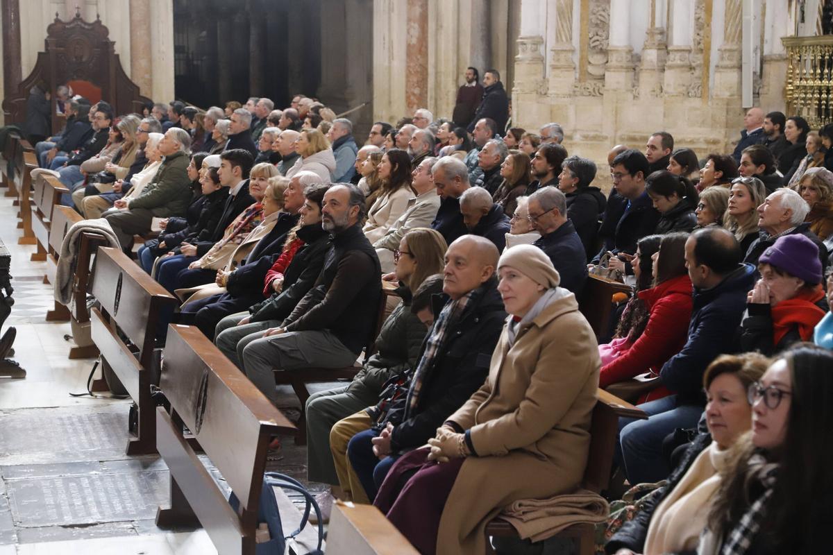 A.J.González Córdoba misa de Navidad en la catedral oficiada por el obispo Jesús Fernández