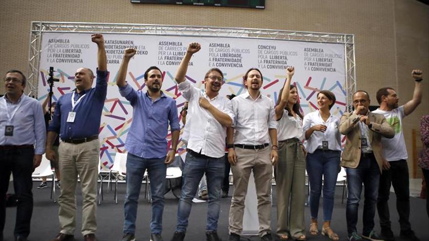 Iglesias pide al PSOE un Ejecutivo común y un referéndum pactado