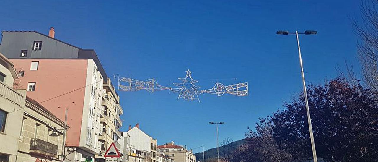 Uno de los arcos instalados en Concepción Arenal.   | // G. NÚÑEZ