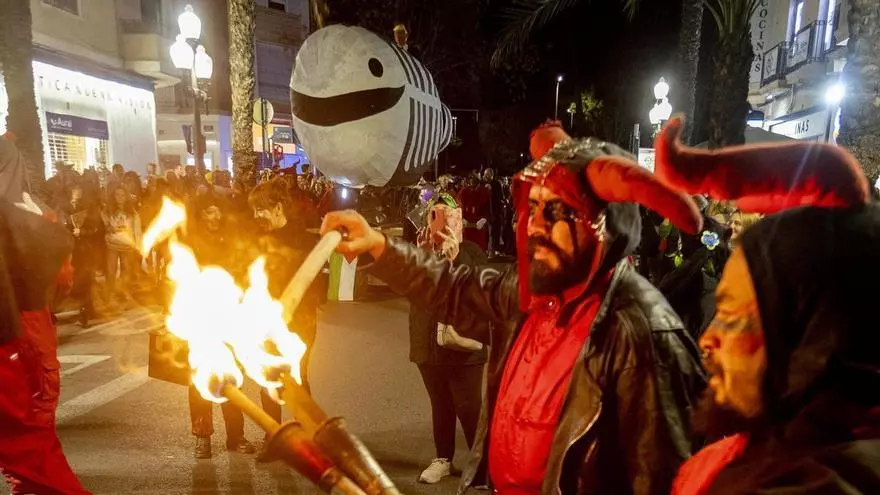 El excepcional Entierro de la Sardina en Alicante