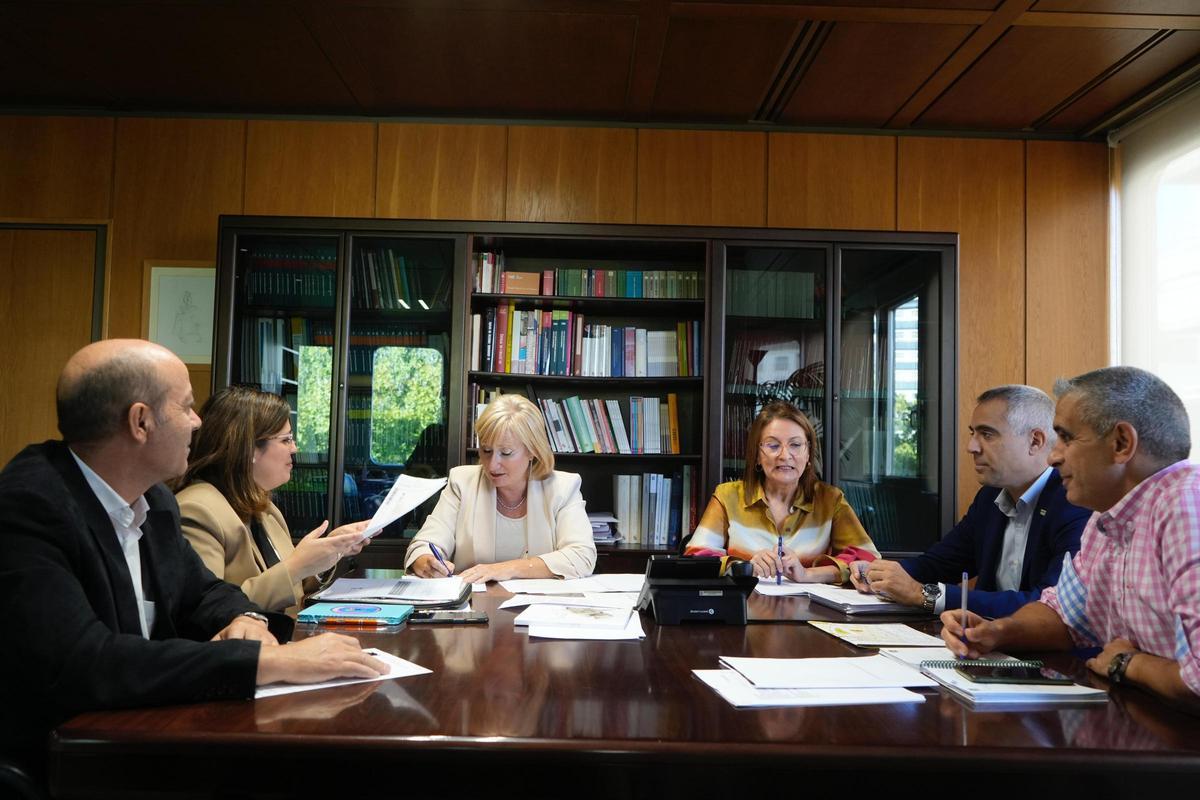 Imagen de la reunión de trabajo de Beatriz Asensio y Leticia García en Zamora.