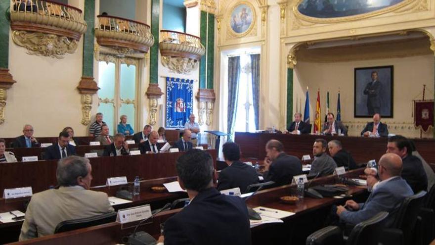 La Diputación de Badajoz insta al Gobierno central la construcción de la autovía Badajoz-Granada