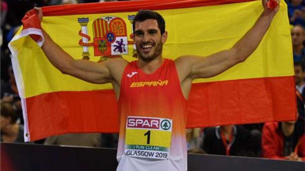 Ureña celebrando su oro en el Europeo de Glasgow en 2019