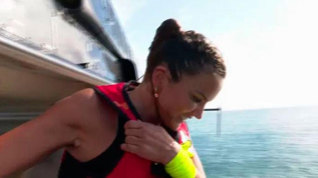 Marta López salta del helicóptero en 'Supervivientes'