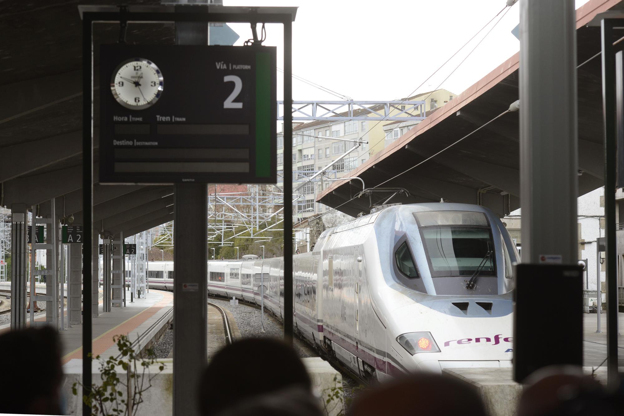 Inauguración de la línea de AVE que conecta Madrid con Galicia.